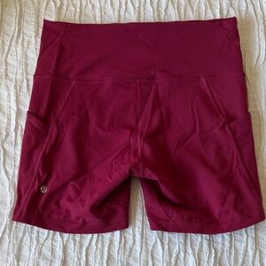 Wunder Train High-Rise Short with Pockets 6"